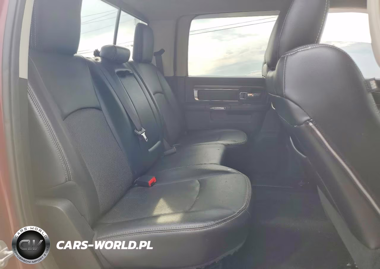 2017 Ram 1500 Laramie VIN:1C6RR7NT4HS602173 - 10