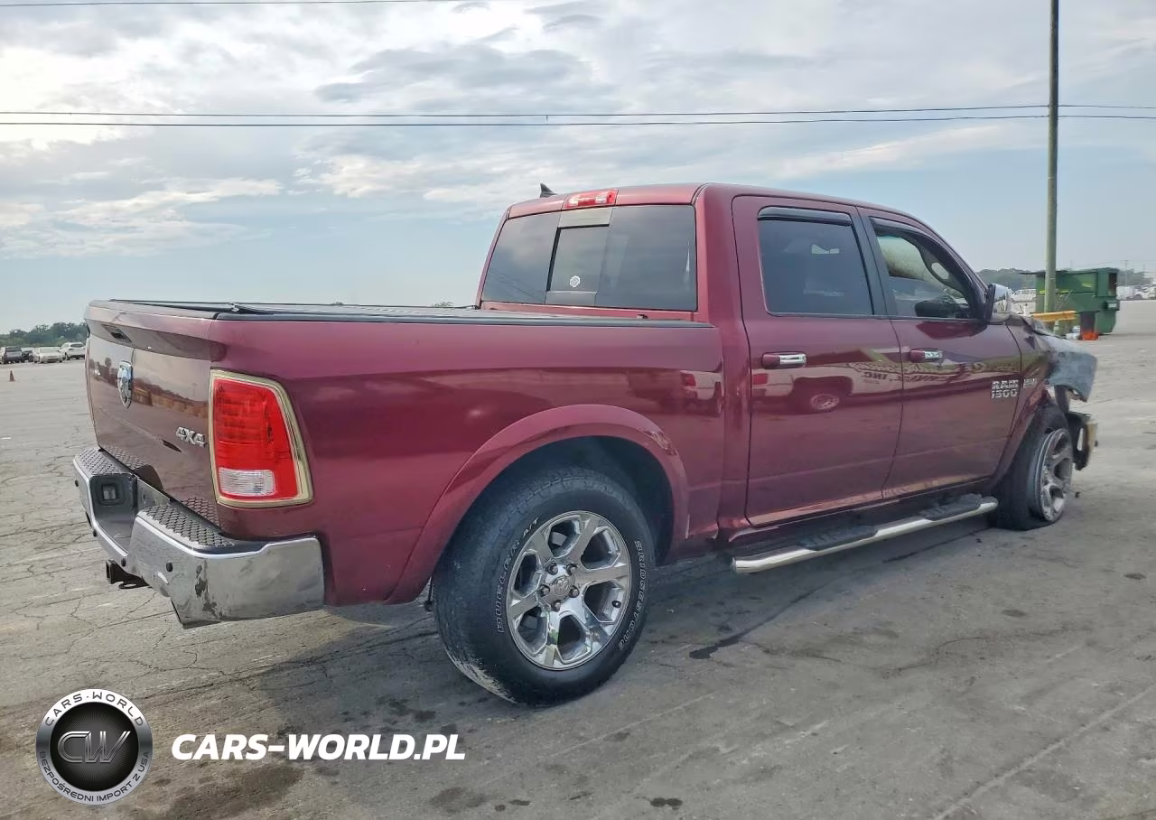 2017 Ram 1500 Laramie VIN:1C6RR7NT4HS602173 - 3