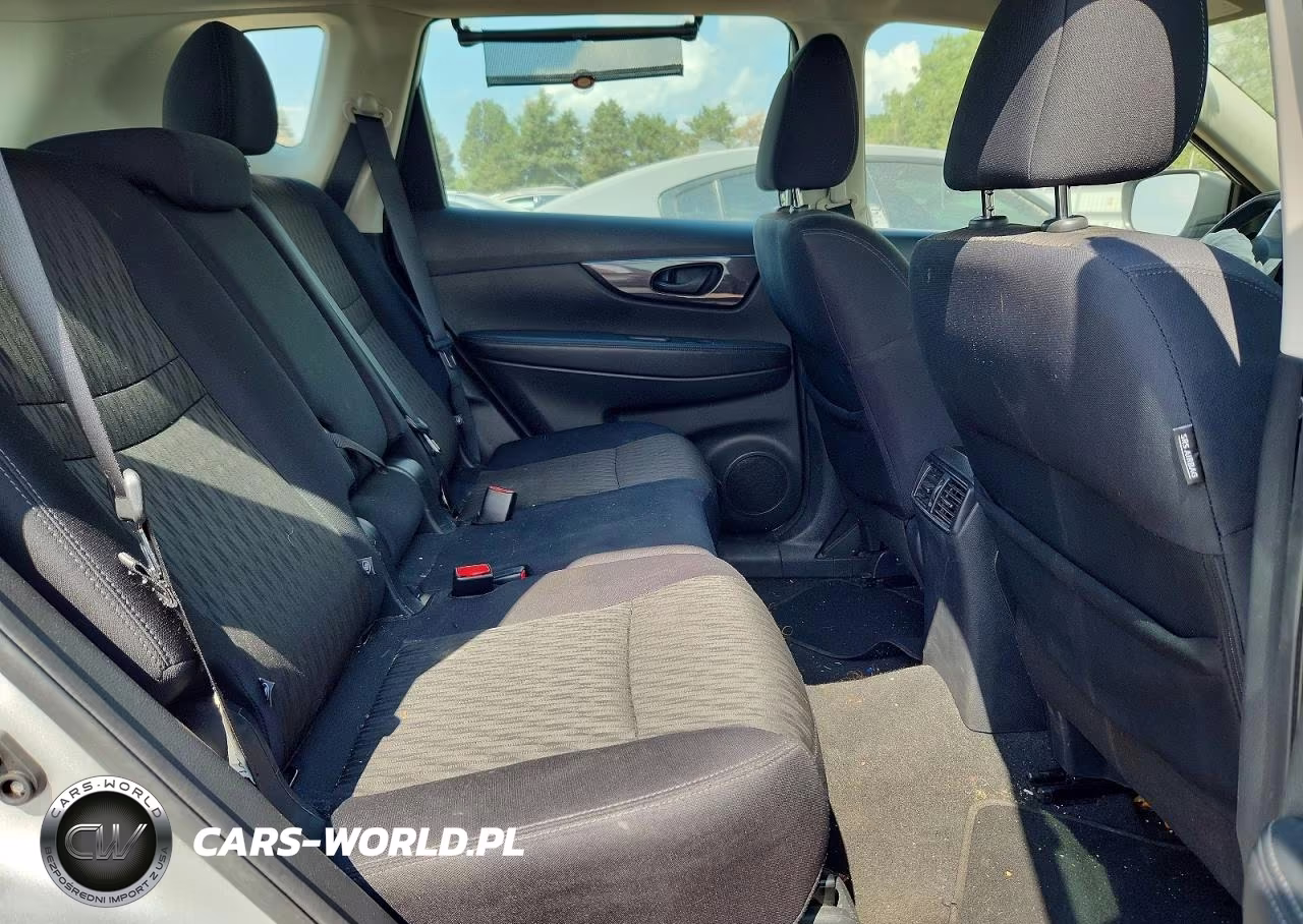 2019 Nissan Rogue S VIN:5N1AT2MT8KC784078 - 10