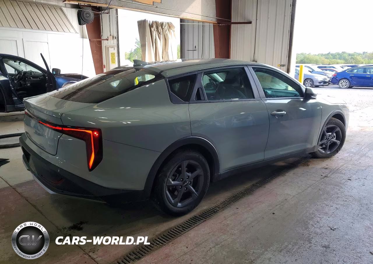 2026 Kia K4 Lxs VIN:3KPFT4DE4TE282086 - 3