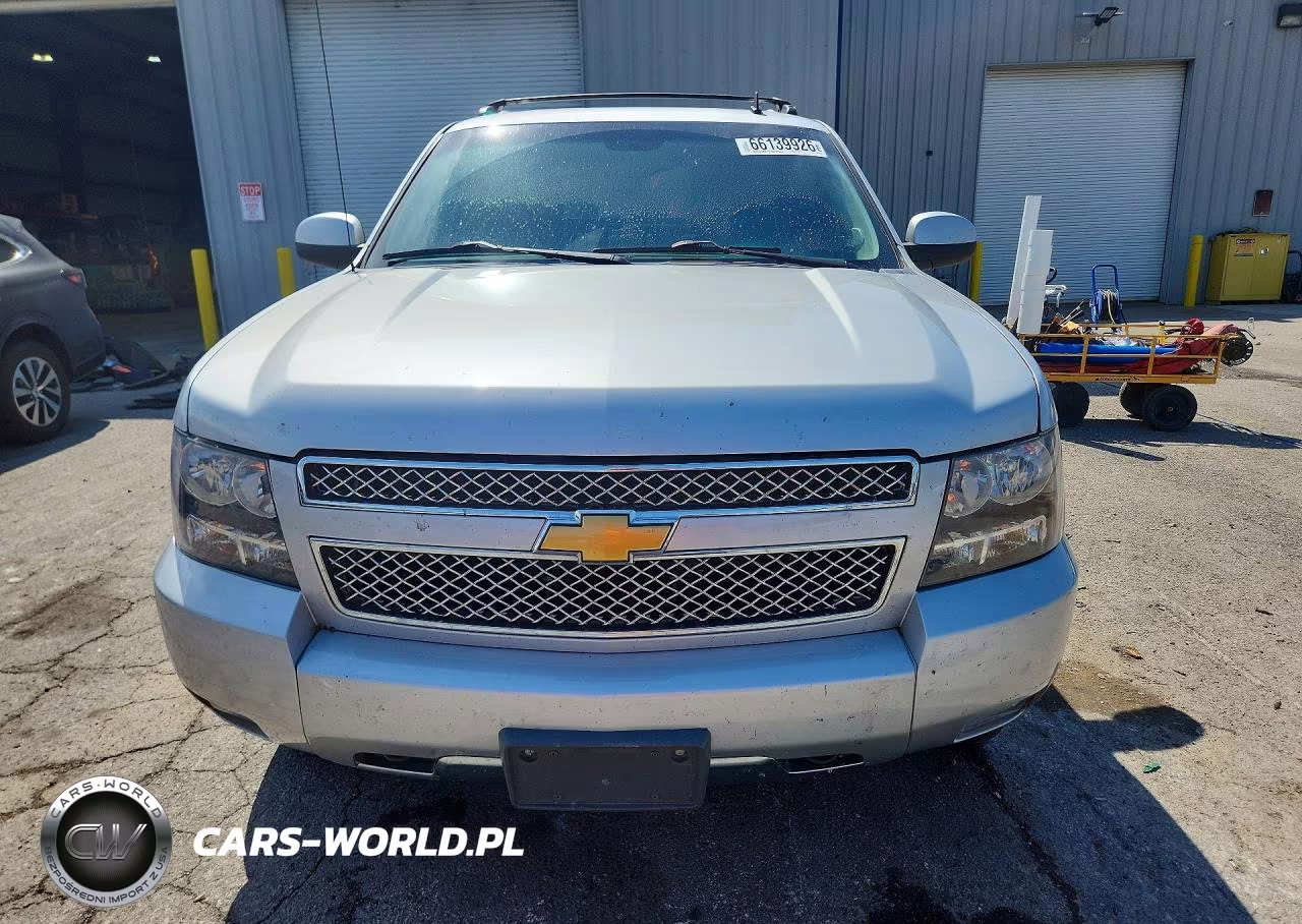 2012 Chevrolet Avalanche Lt VIN:3GNTKFE72CG237337 - 5