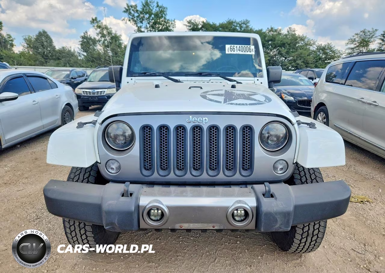 2014 Jeep Wrangler Unlimited Sport VIN:1C4BJWDGXEL196051 - 5