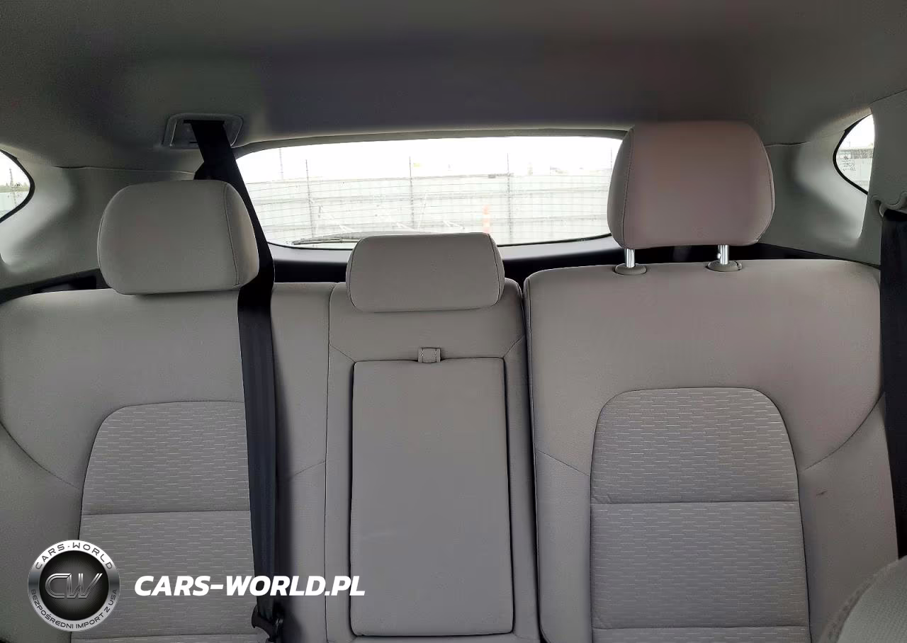 2019 Hyundai Tucson Se VIN:KM8J2CA48KU064893 - 10