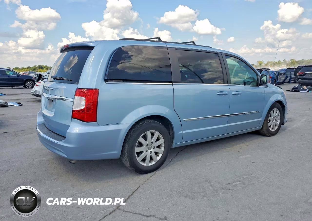 2013 Chrysler Town & Country Touring VIN:2C4RC1BG1DR675205 - 3