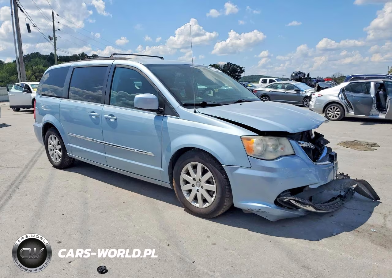2013 Chrysler Town & Country Touring VIN:2C4RC1BG1DR675205 - 4