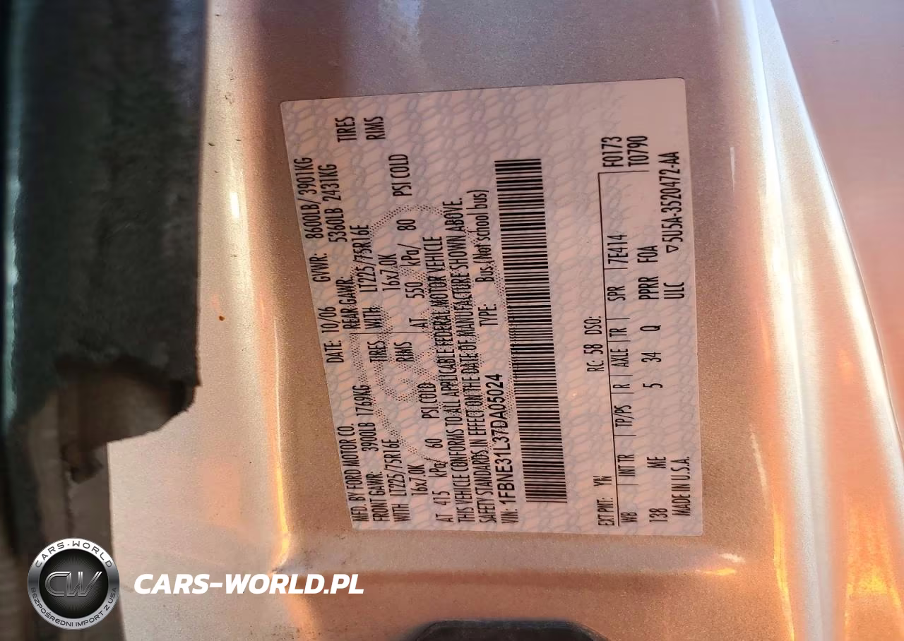 2007 Ford Econoline E350 Super Duty Wagon VIN:1FBNE31L37DA05024 - 13