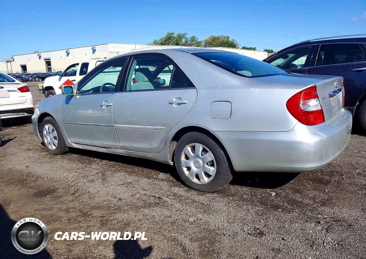 2004 Toyota Camry Le VIN:4T1BE32K14U373505 - 2