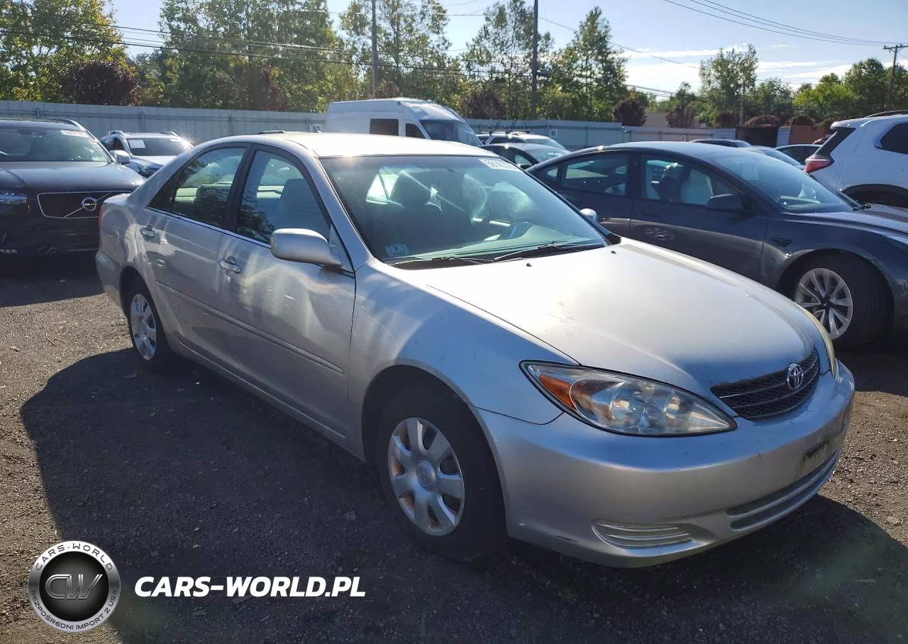 2004 Toyota Camry Le VIN:4T1BE32K14U373505 - 4