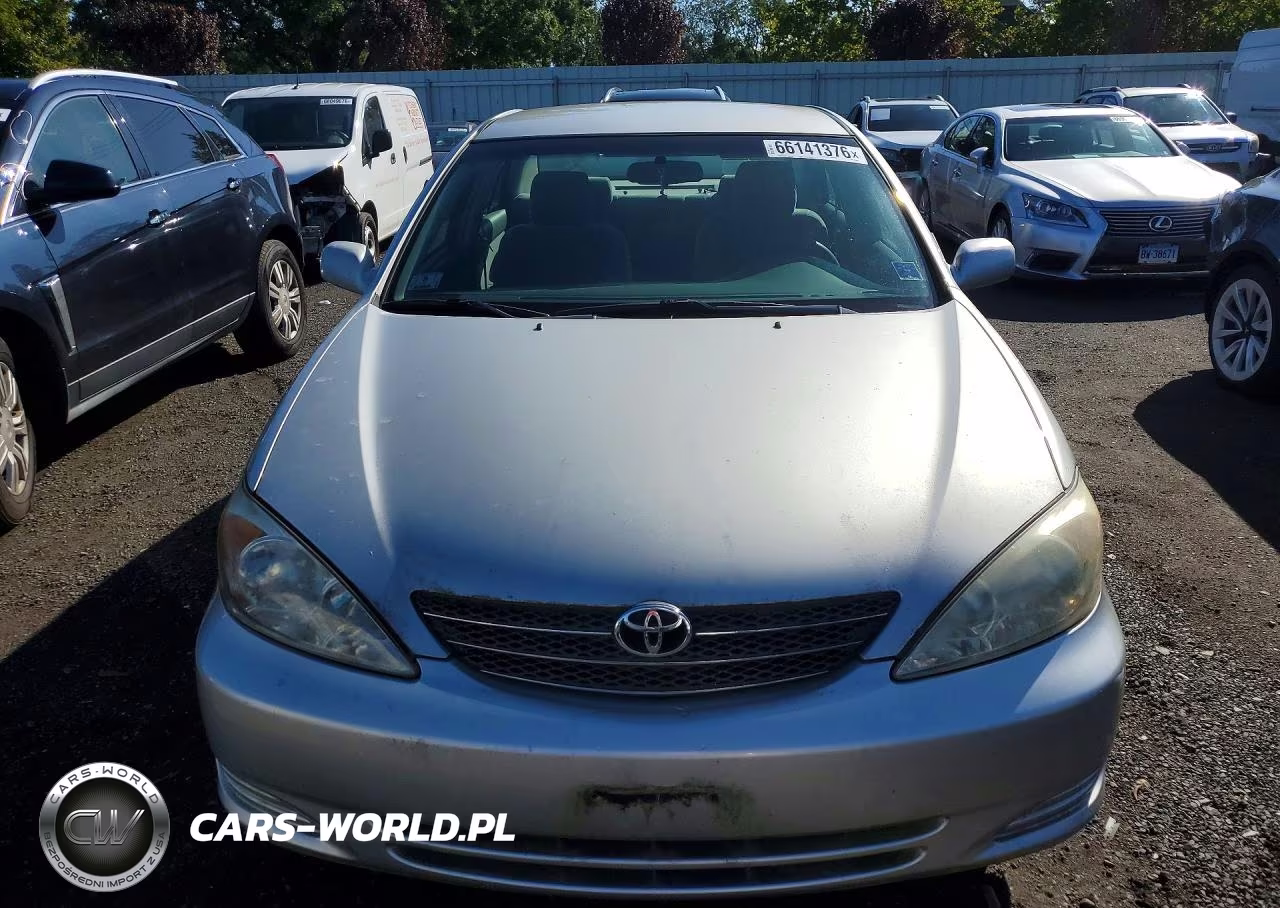 2004 Toyota Camry Le VIN:4T1BE32K14U373505 - 5