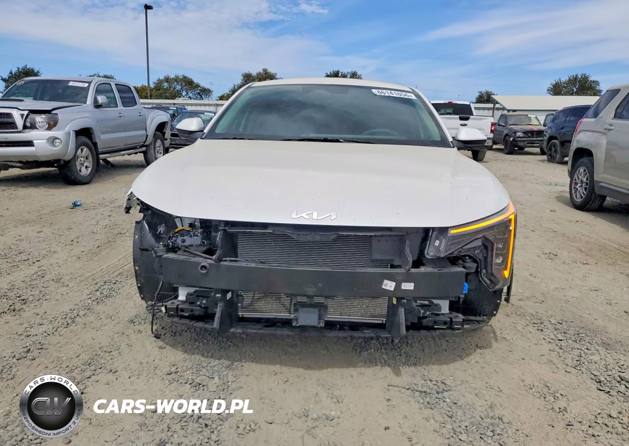 2025 Kia K4 Lxs VIN:3KPFT4DE9SE160998 - 5