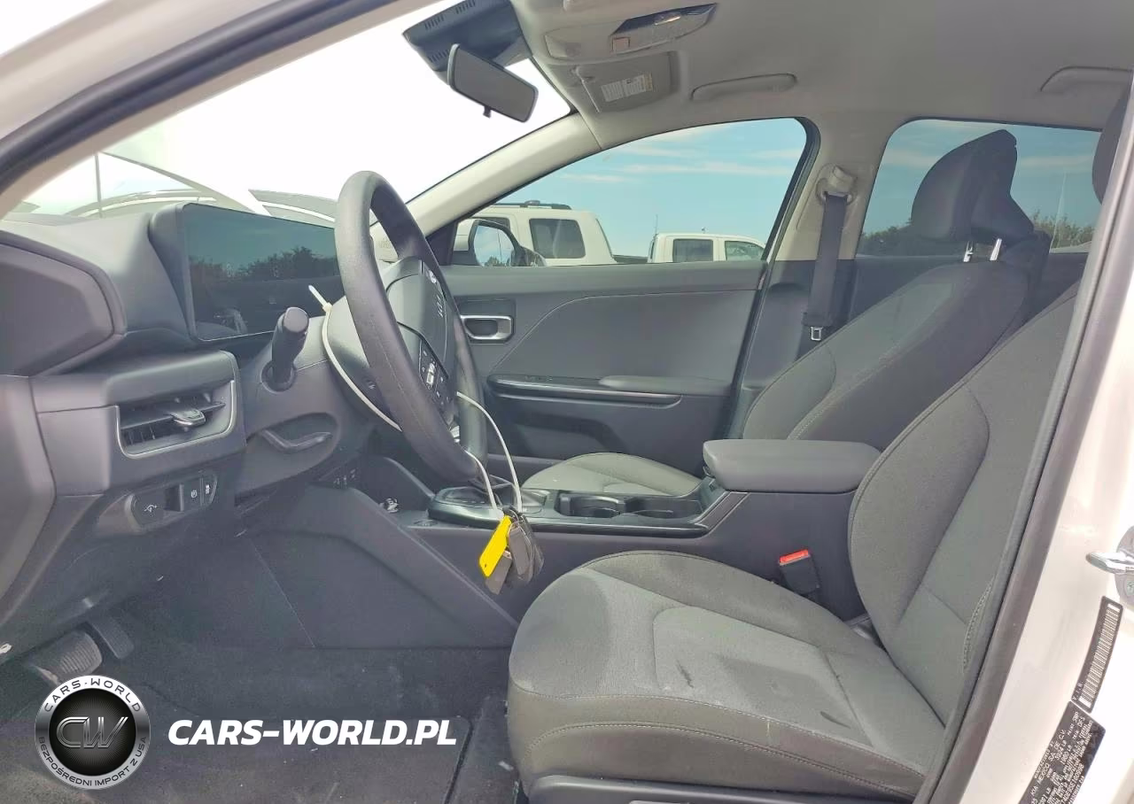 2025 Kia K4 Lxs VIN:3KPFT4DE9SE160998 - 7