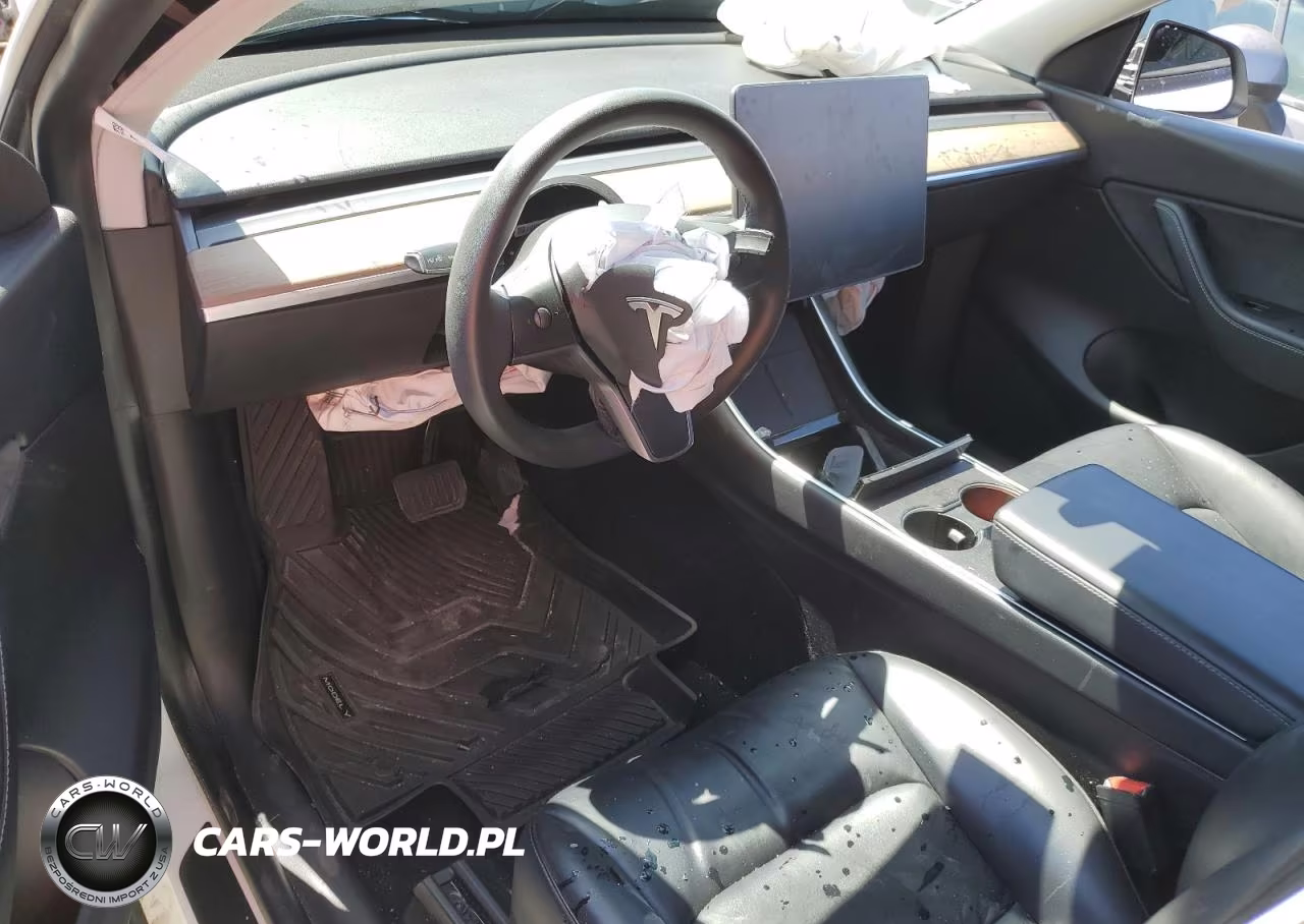 2020 Tesla Model Y VIN:5YJYGDEE1LF028406 - 8