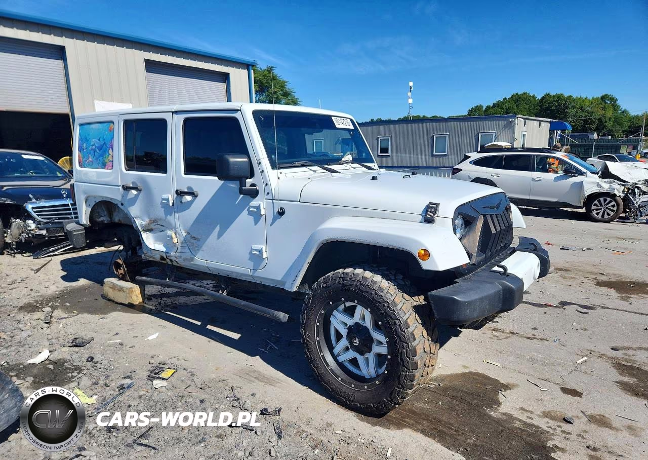 2012 Jeep Wrangler Unlimited Sahara VIN:1C4BJWEG4CL263559 - 4