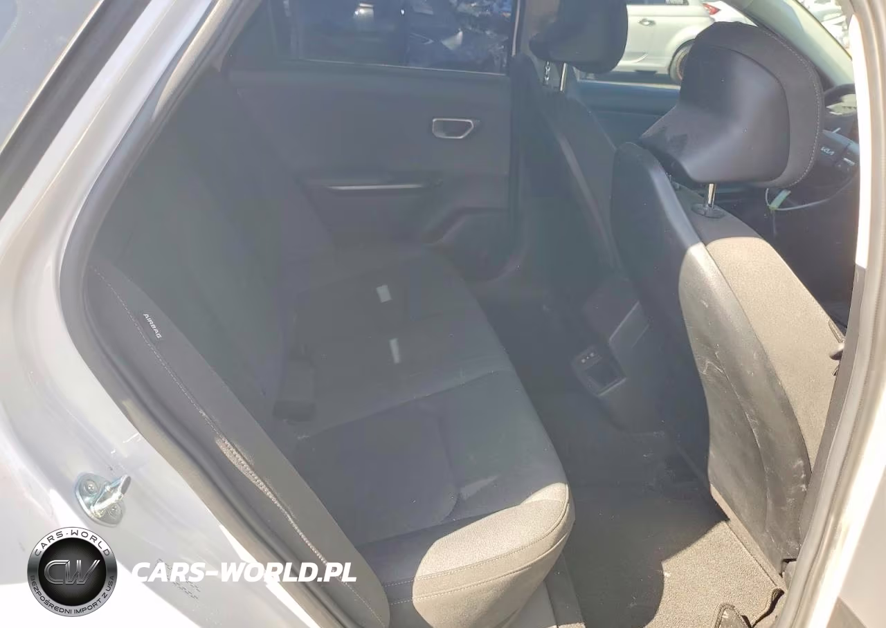 2025 Kia K4 Lx VIN:3KPFT4DE8SE145585 - 10
