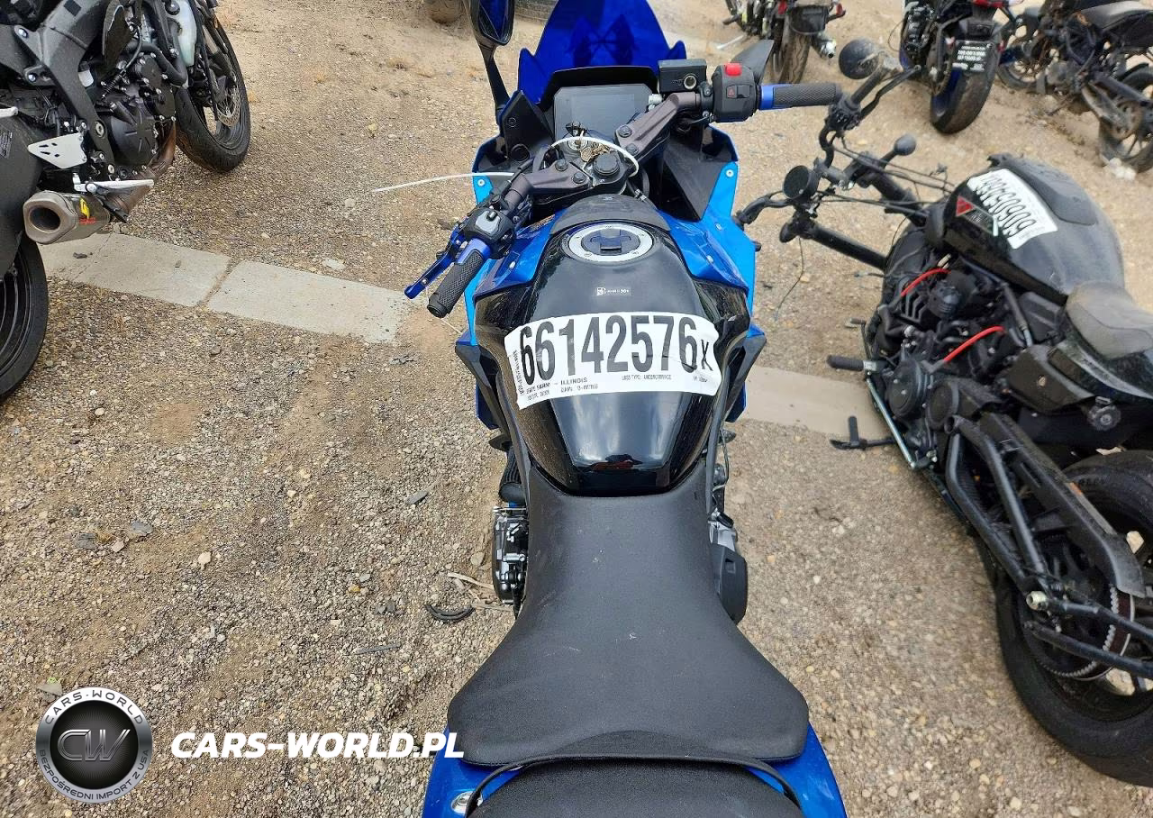 2024 Suzuki Gsx800 F VIN:JS1EM13BXR7103924 - 6
