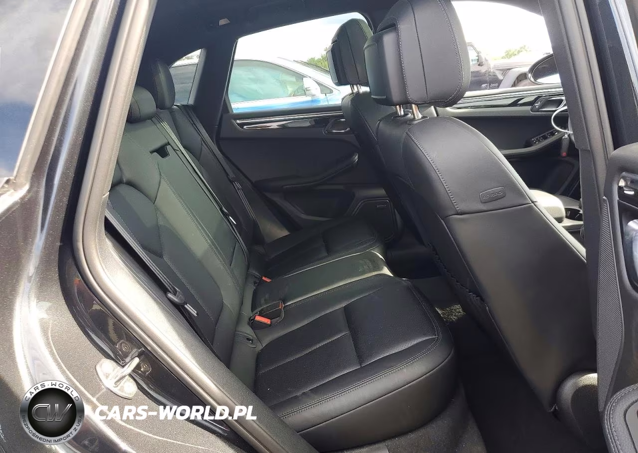 2025 Porsche Macan Base VIN:WP1AA2A57SLB03150 - 10