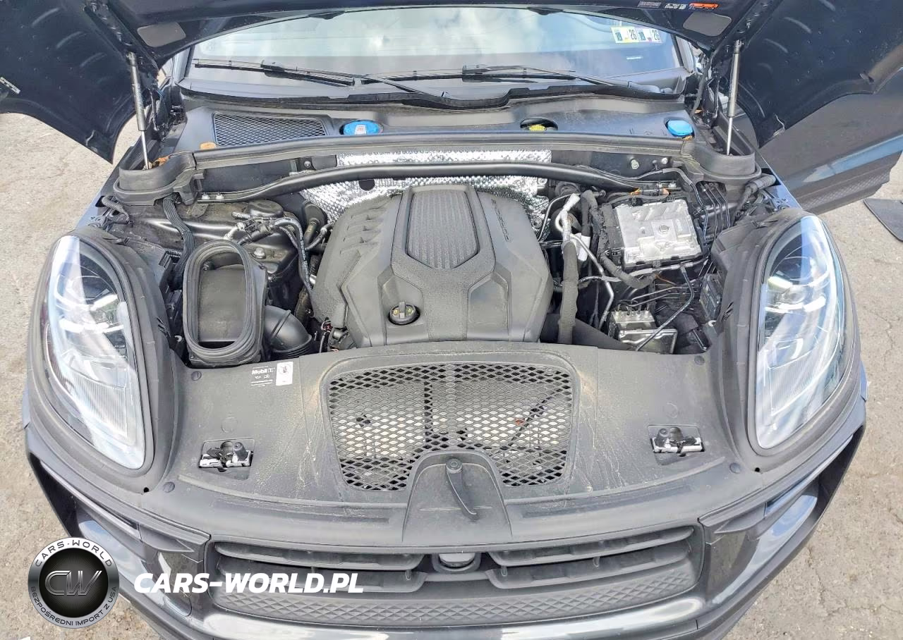 2025 Porsche Macan Base VIN:WP1AA2A57SLB03150 - 11