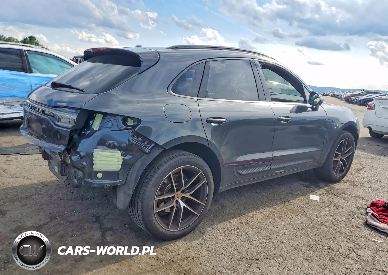 2025 Porsche Macan Base VIN:WP1AA2A57SLB03150 - 3