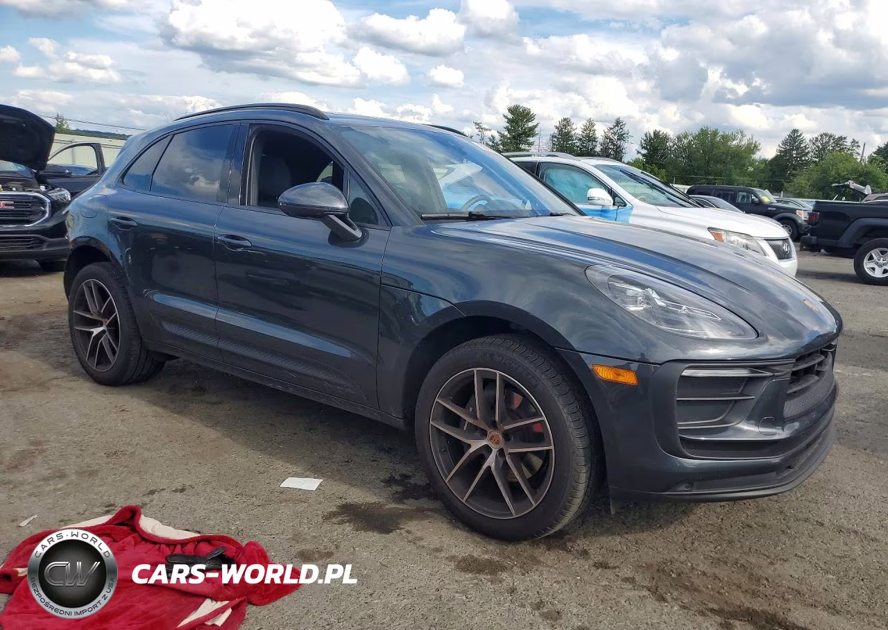 2025 Porsche Macan Base VIN:WP1AA2A57SLB03150 - 4