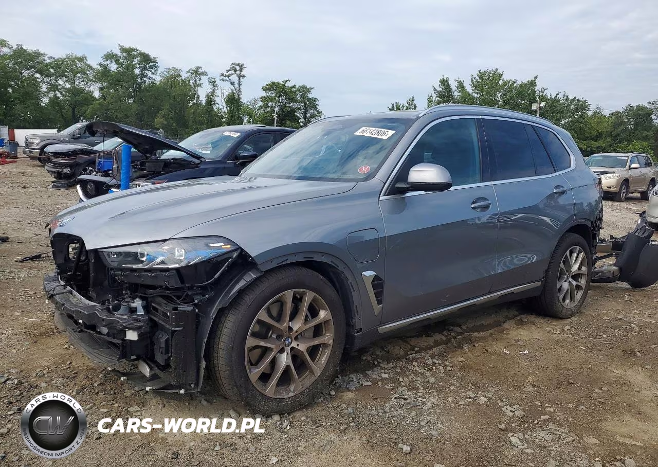 2026 BMW X5 xDrive50E VIN:5UX43EU03T9313218 - 1