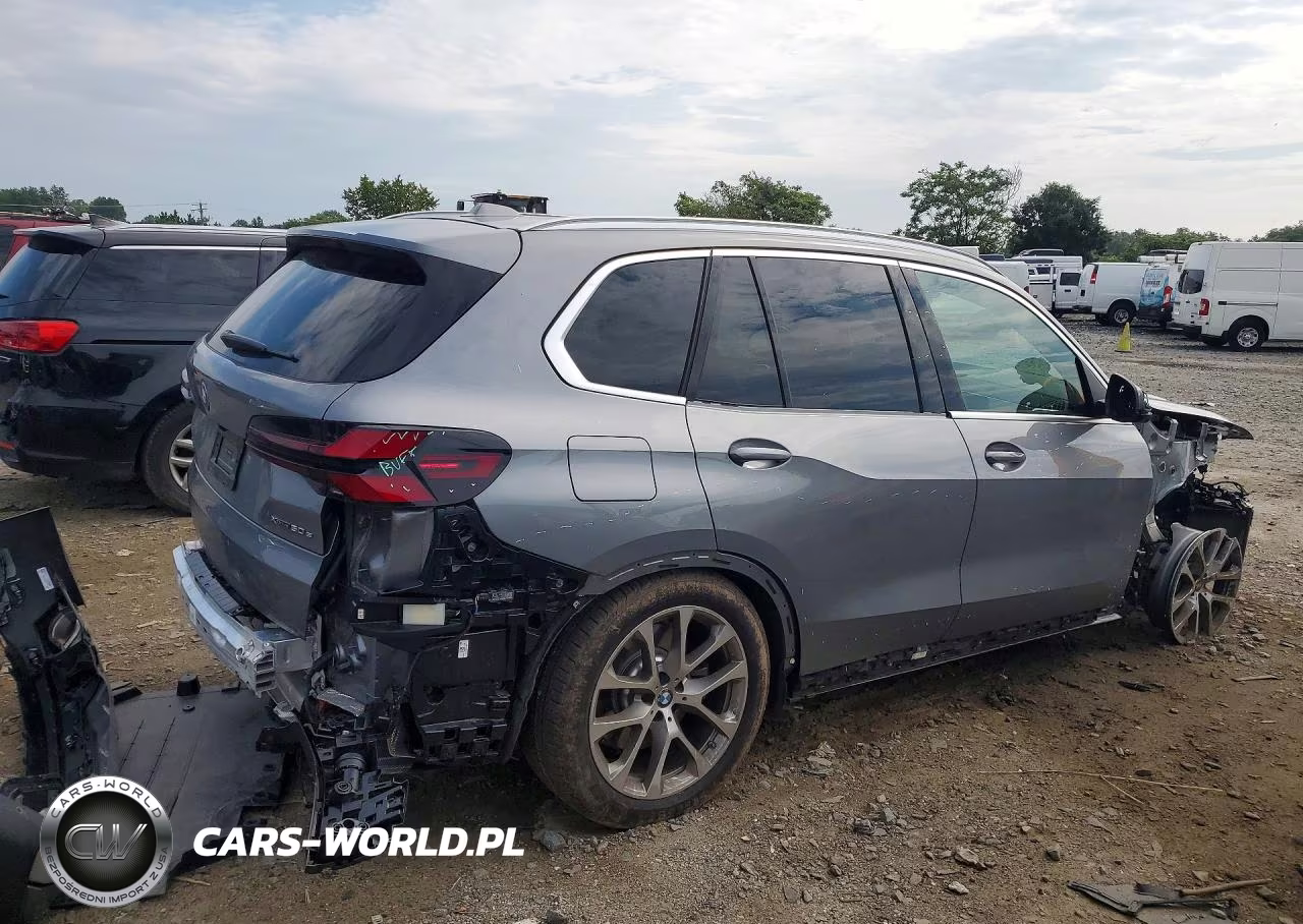 2026 BMW X5 xDrive50E VIN:5UX43EU03T9313218 - 3