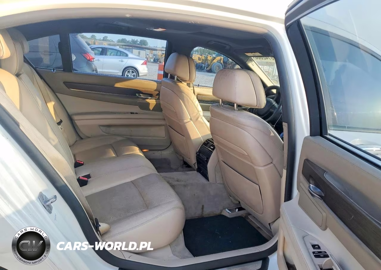 2015 BMW 750 Li VIN:WBAYE8C55FD780876 - 10