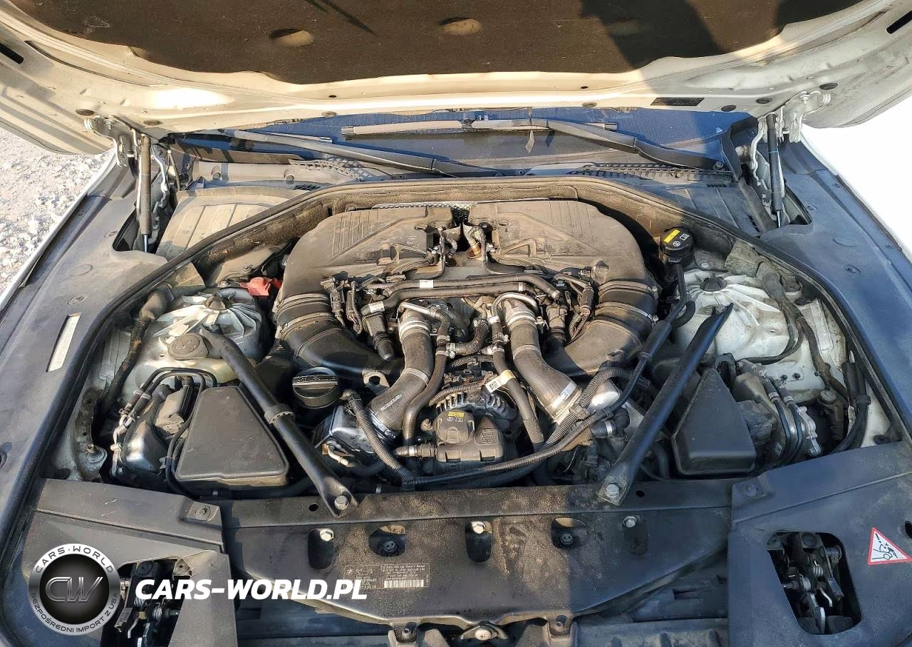 2015 BMW 750 Li VIN:WBAYE8C55FD780876 - 11