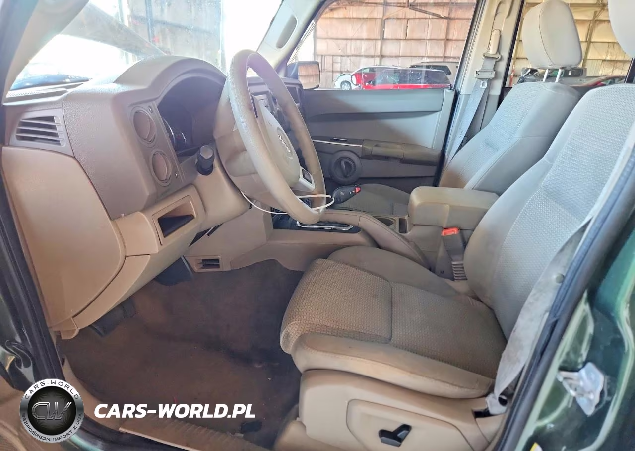 2008 Jeep Commander Sport VIN:1J8HG48K78C219780 - 7