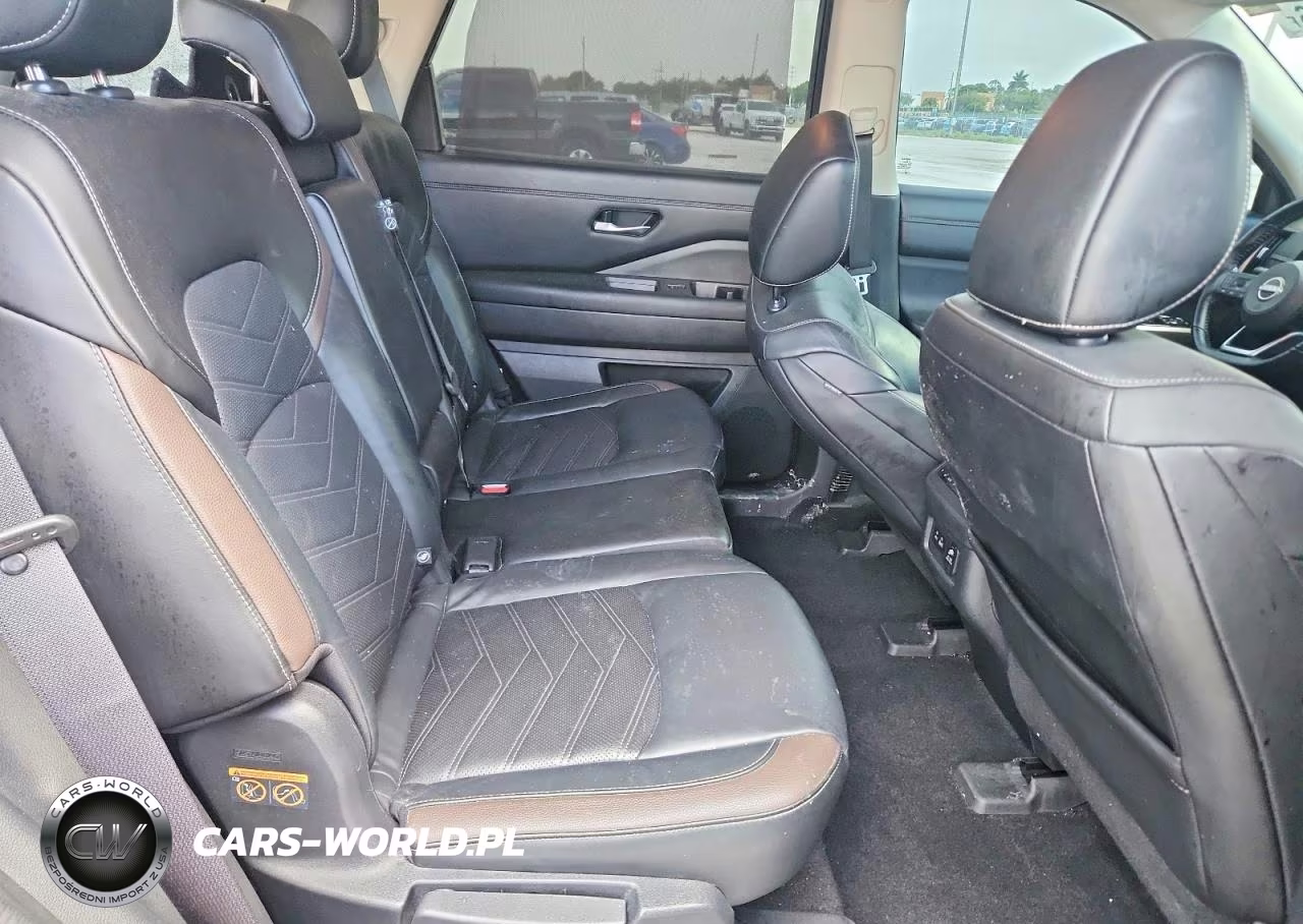 2022 Nissan Pathfinder Platinum VIN:5N1DR3DG8NC258252 - 11