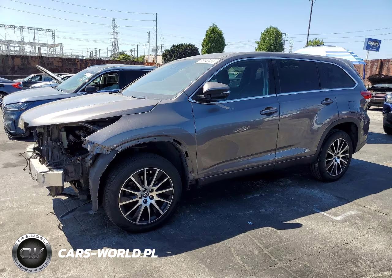 2018 Toyota Highlander Le