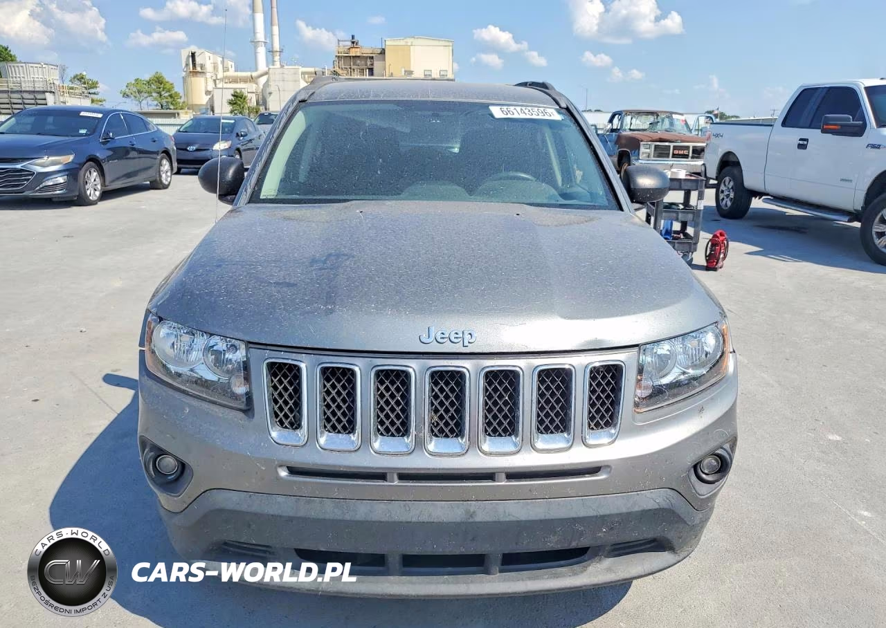2014 Jeep Compass Sport VIN:1C4NJDBB5ED535821 - 5