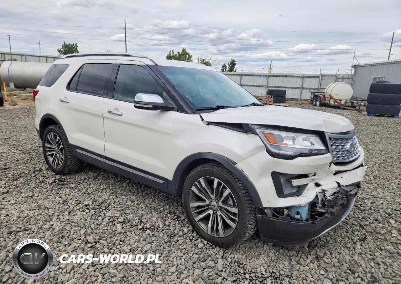 2016 Ford Explorer Platinum VIN:1FM5K8HT6GGD29277 - 4