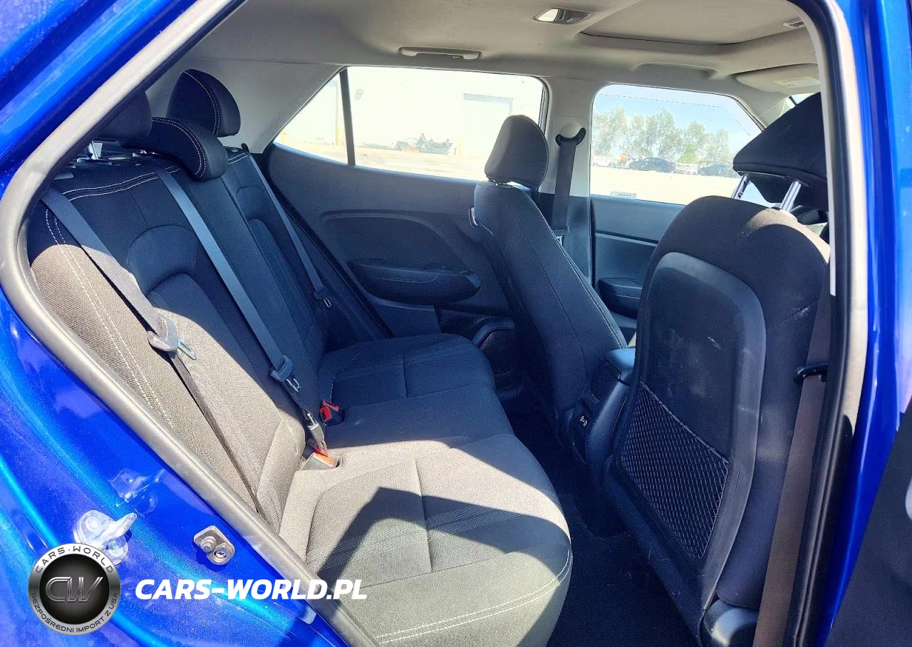 2025 Hyundai Venue Sel VIN:KMHRC8A32SU371366 - 10