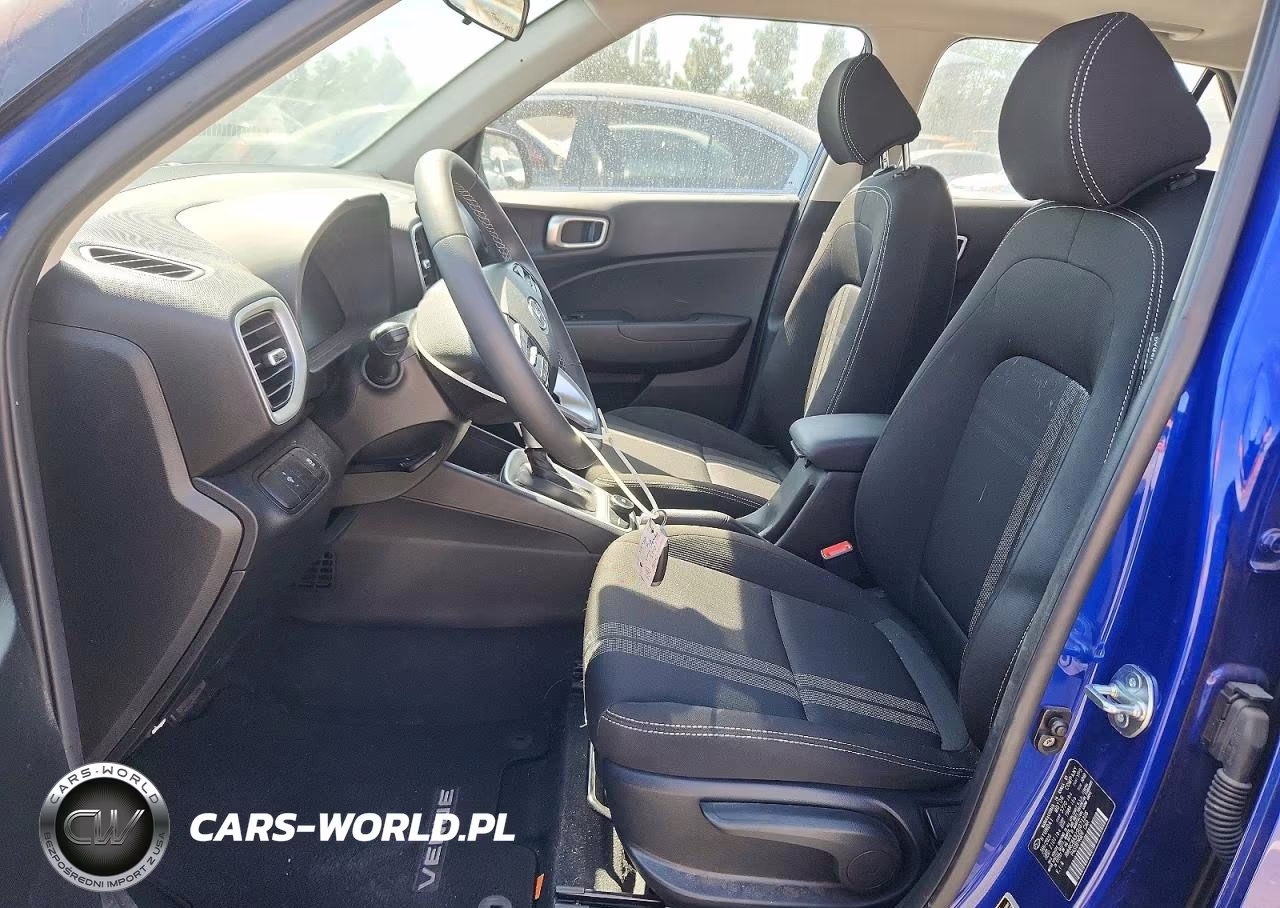 2025 Hyundai Venue Sel VIN:KMHRC8A32SU371366 - 7