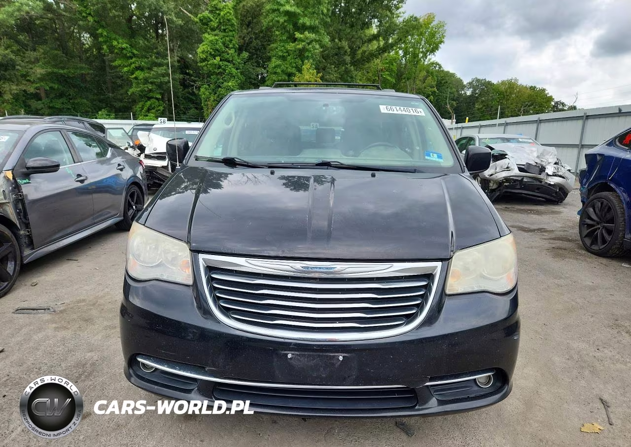 2014 Chrysler Town & Country Touring VIN:2C4RC1BG1ER277946 - 5