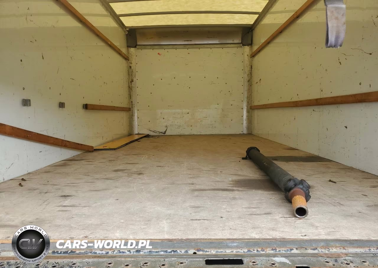 2022 GMC Savana Box Truck VIN:7GZ37TC75NN003279 - 10