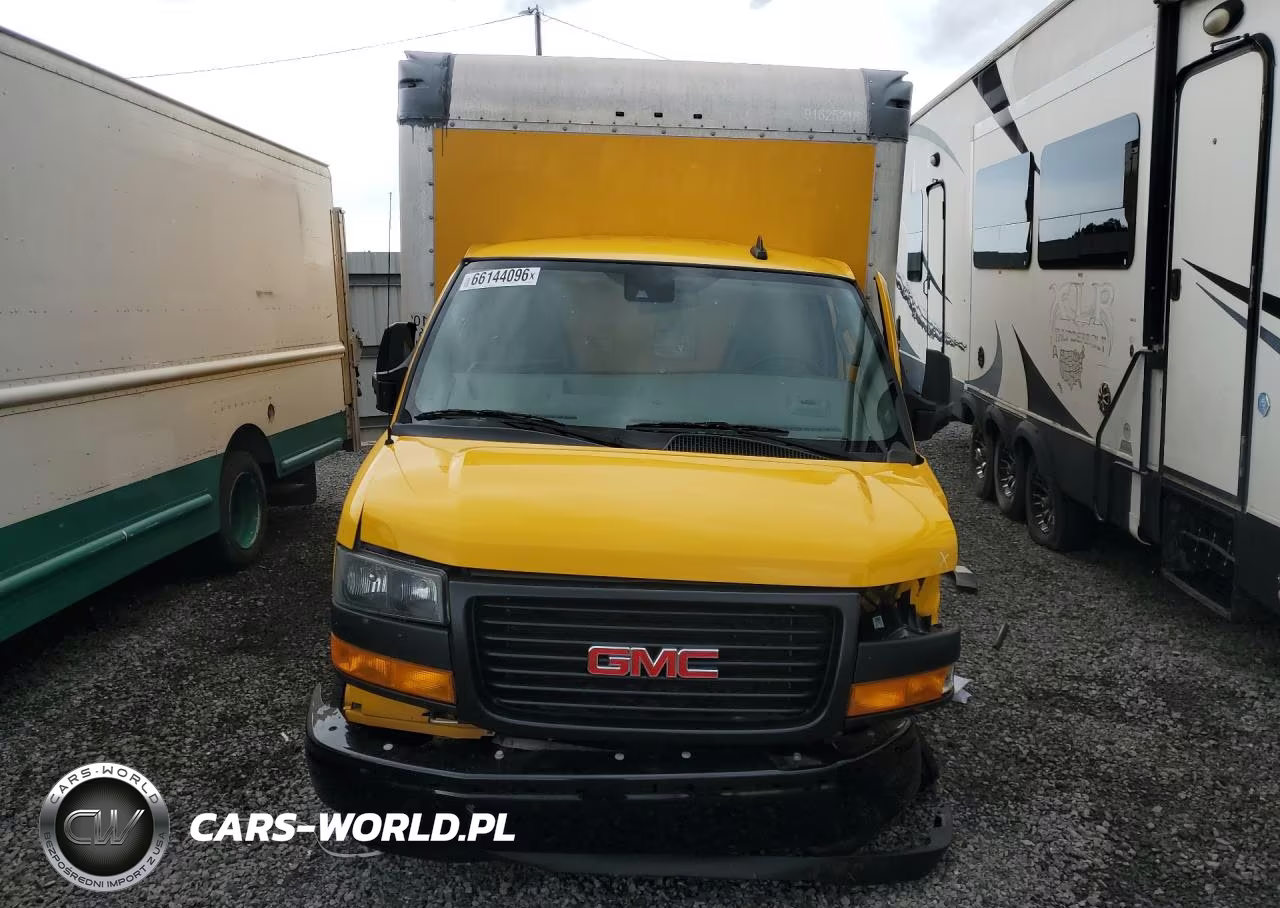 2022 GMC Savana Box Truck VIN:7GZ37TC75NN003279 - 5