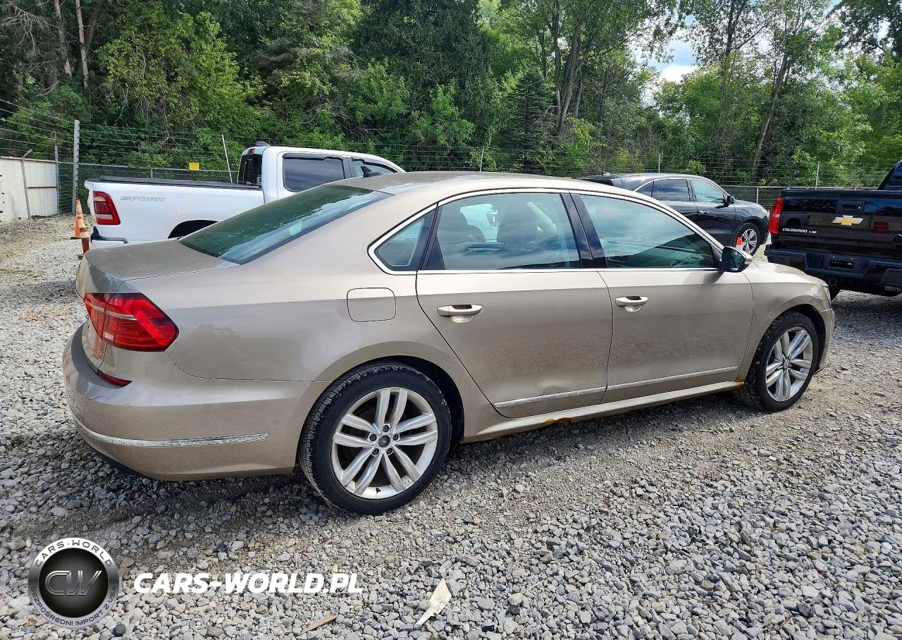2016 Volkswagen Passat Sel VIN:1VWCT7A30GC066060 - 3