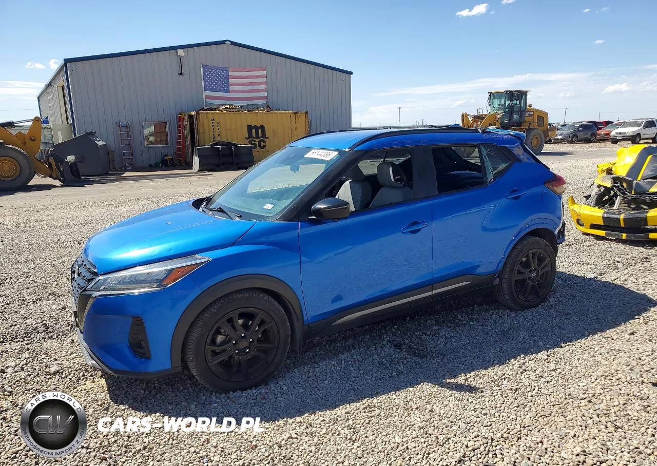 2023 Nissan Kicks Sr