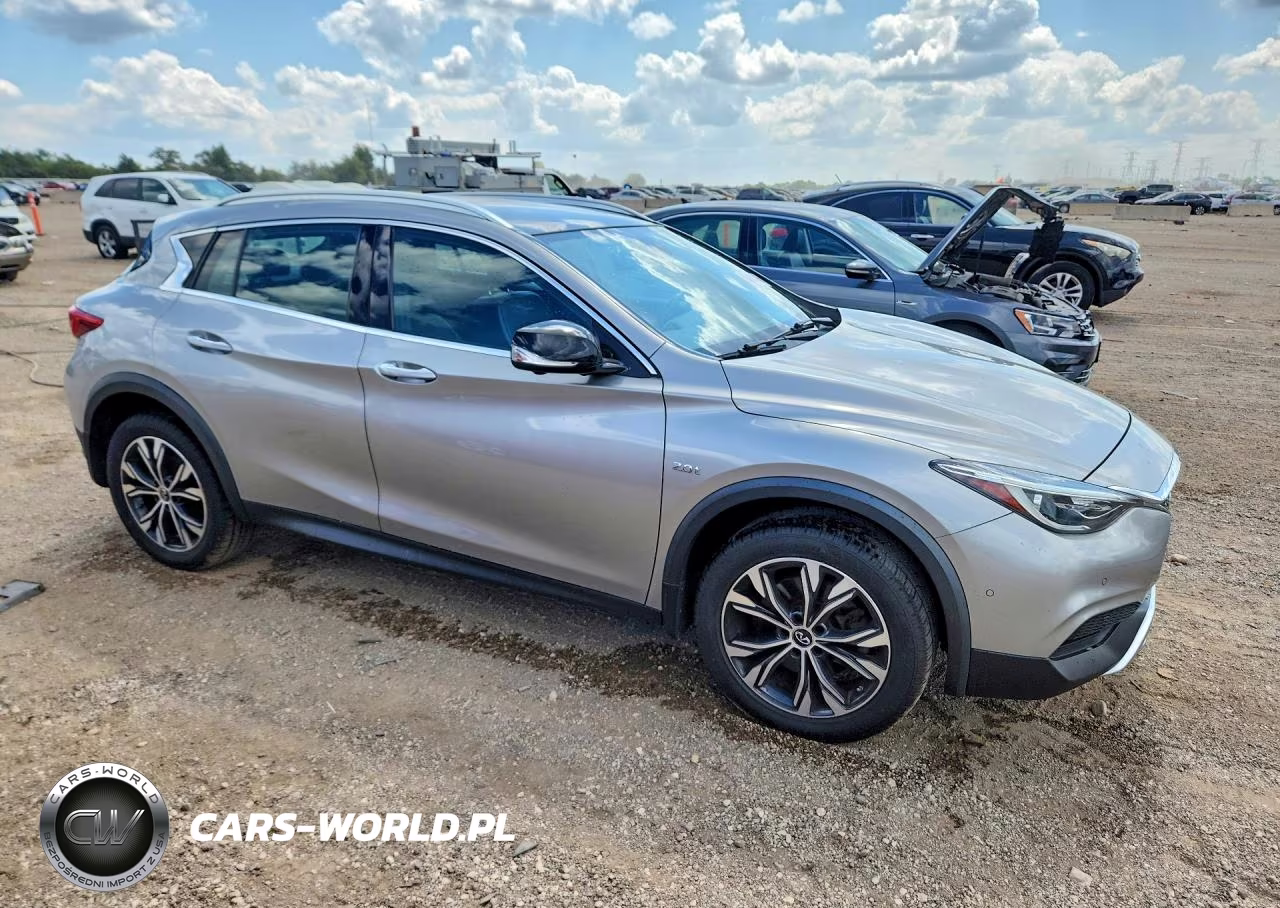 2019 Infiniti Qx30 Luxe VIN:SJKCH5CR9KA009061 - 4
