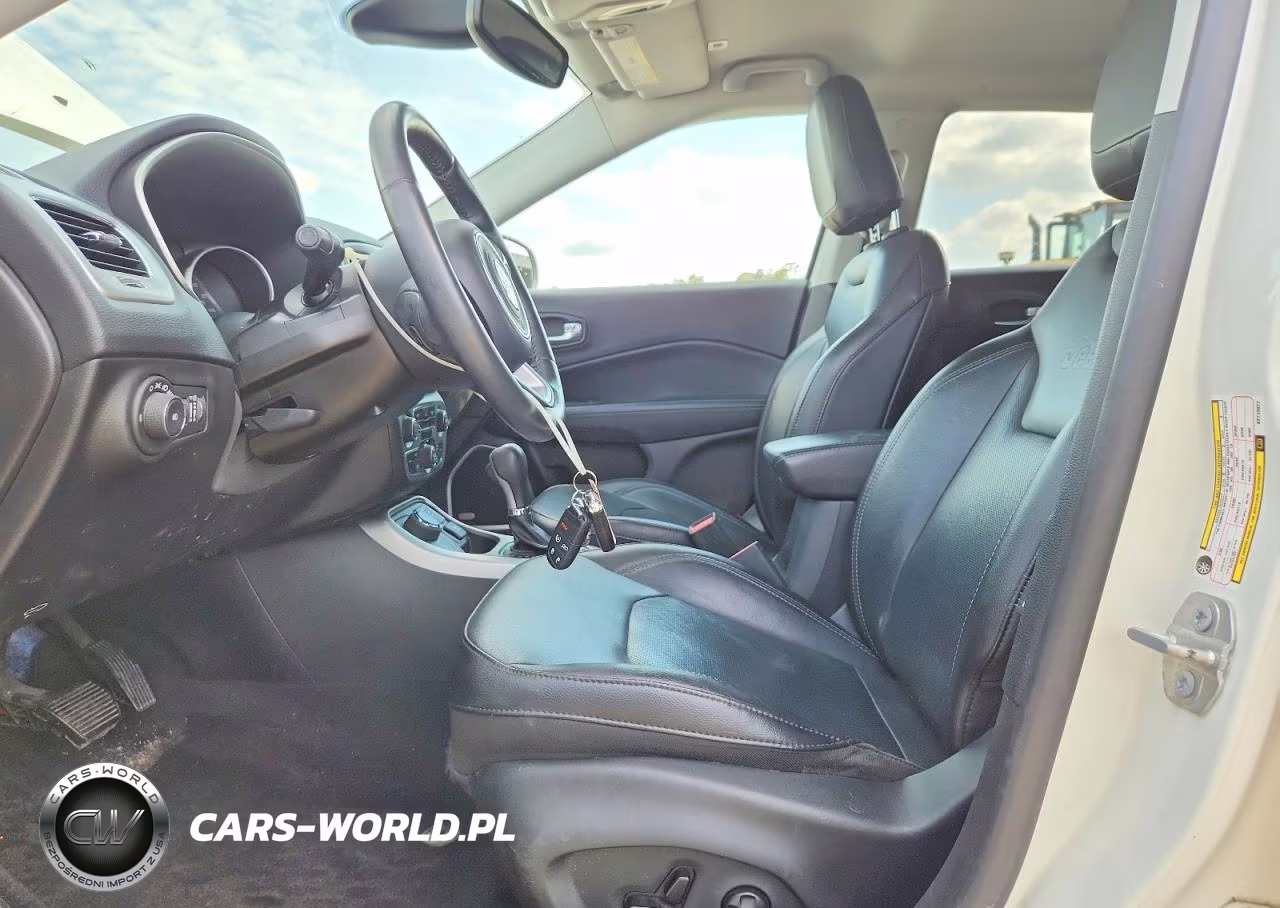 2019 Jeep Compass Limited VIN:3C4NJDCB3KT712077 - 7