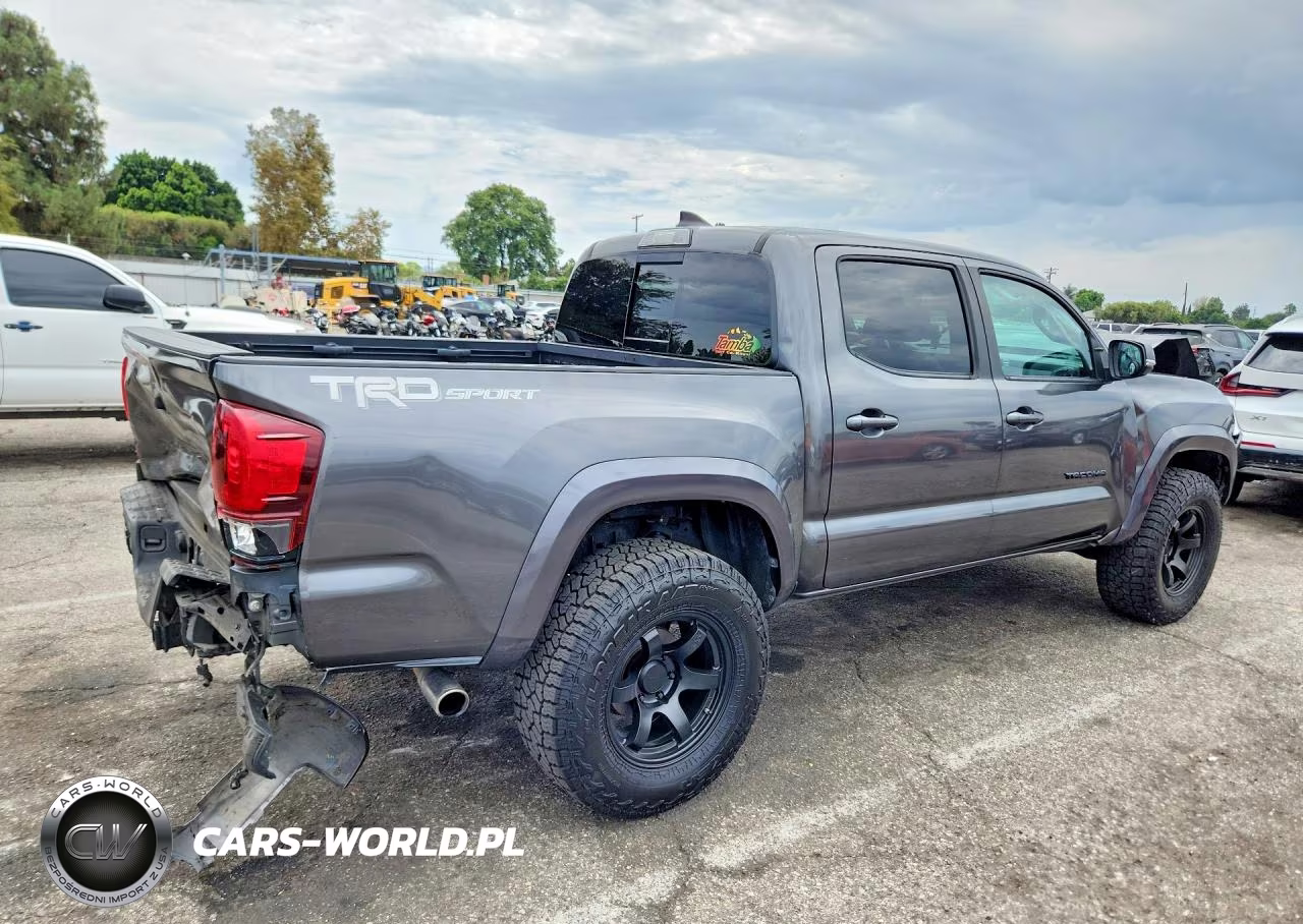 2019 Toyota Tacoma Trd Sport VIN:3TMAZ5CNXKM092586 - 3