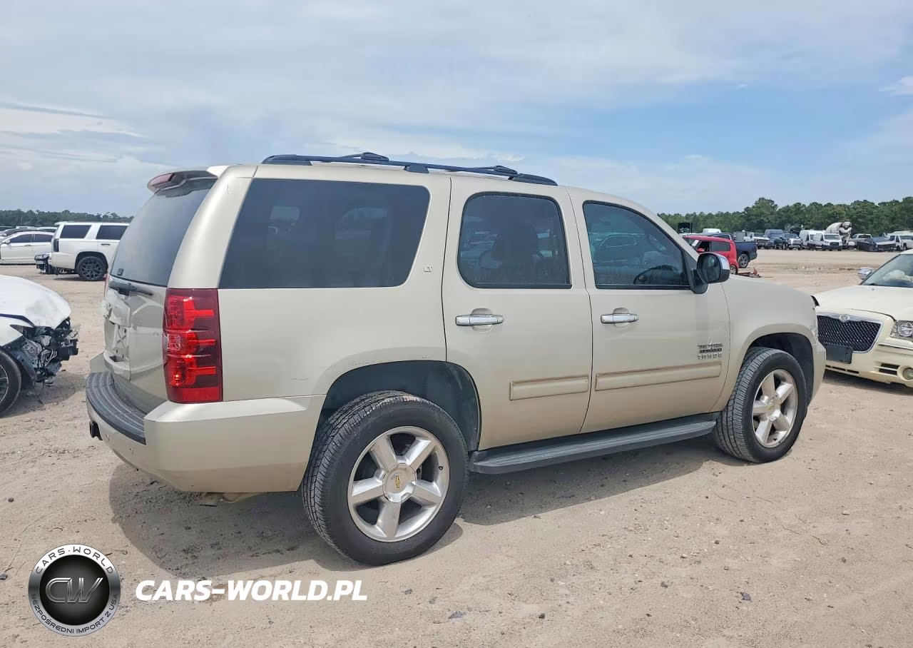 2013 Chevrolet Tahoe C1500 Lt VIN:1GNSCBE03DR192091 - 3
