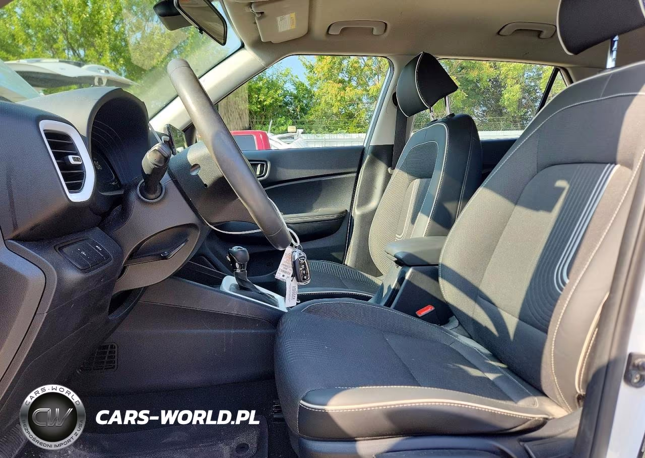 2024 Hyundai Venue Limited VIN:KMHRC8A37RU331262 - 7