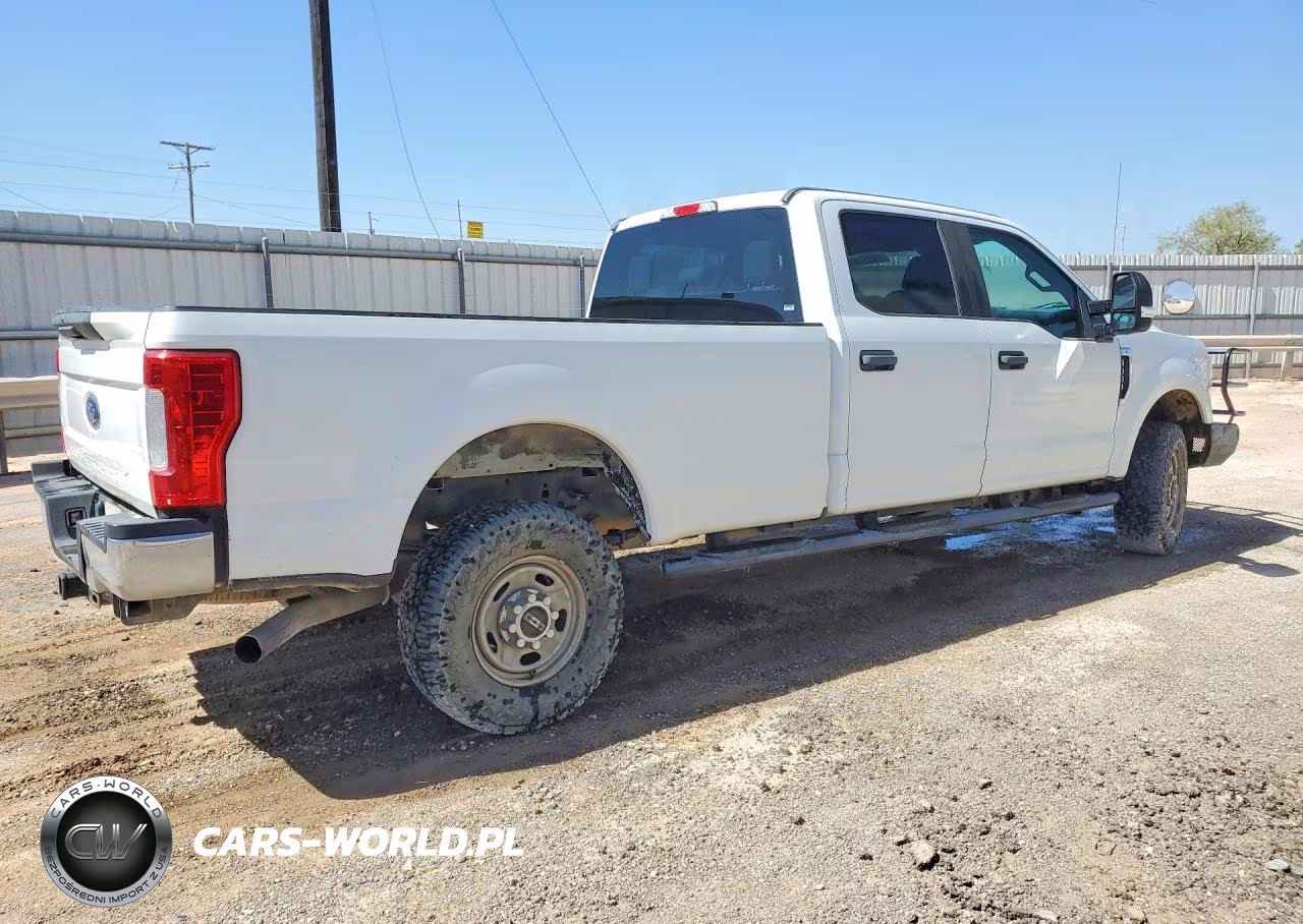 2019 Ford F350 Super Duty VIN:1FT8W3B6XKEC96901 - 3