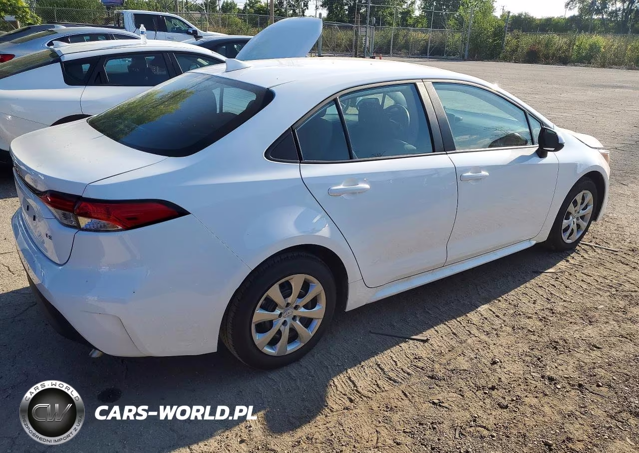 2026 Toyota Corolla Le VIN:5YFB4MDE4TP444955 - 3