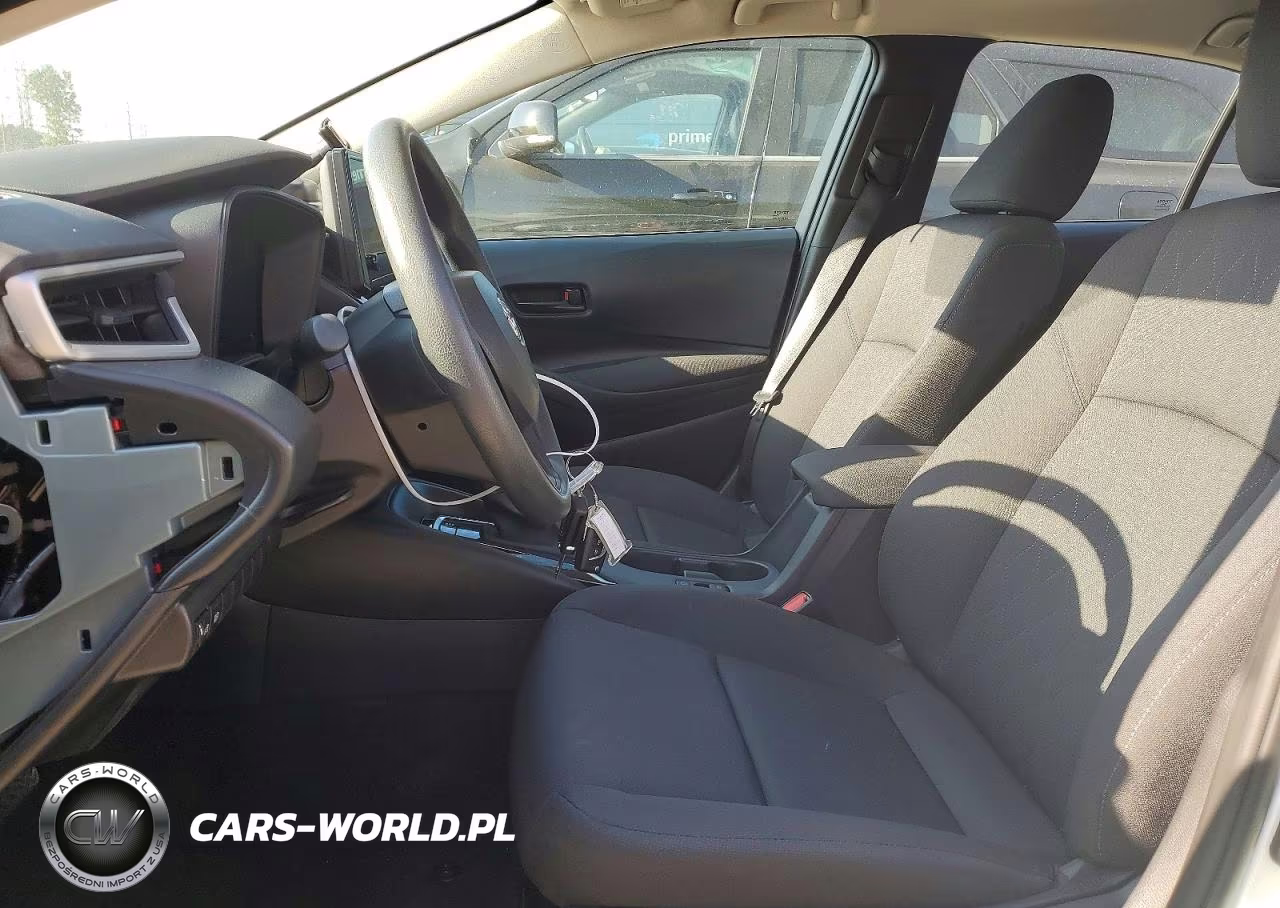 2026 Toyota Corolla Le VIN:5YFB4MDE4TP444955 - 7