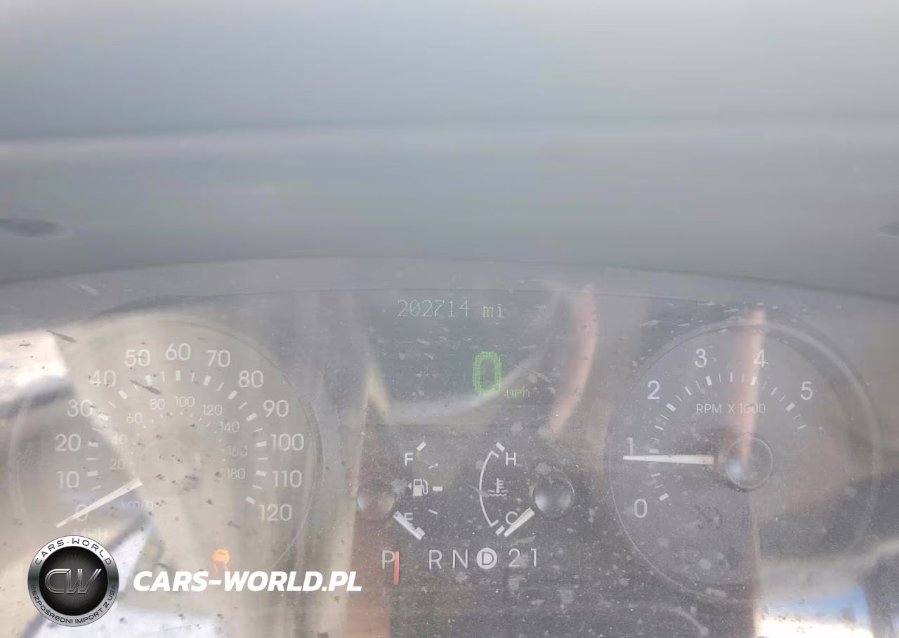 2009 Mercury Grand Marquis Ls VIN:2MEHM75V29X620771 - 9