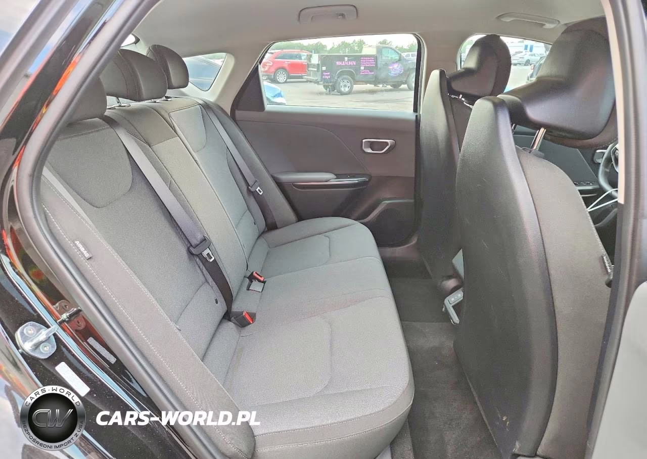 2025 Kia K4 Lxs VIN:3KPFT4DE0SE231957 - 10