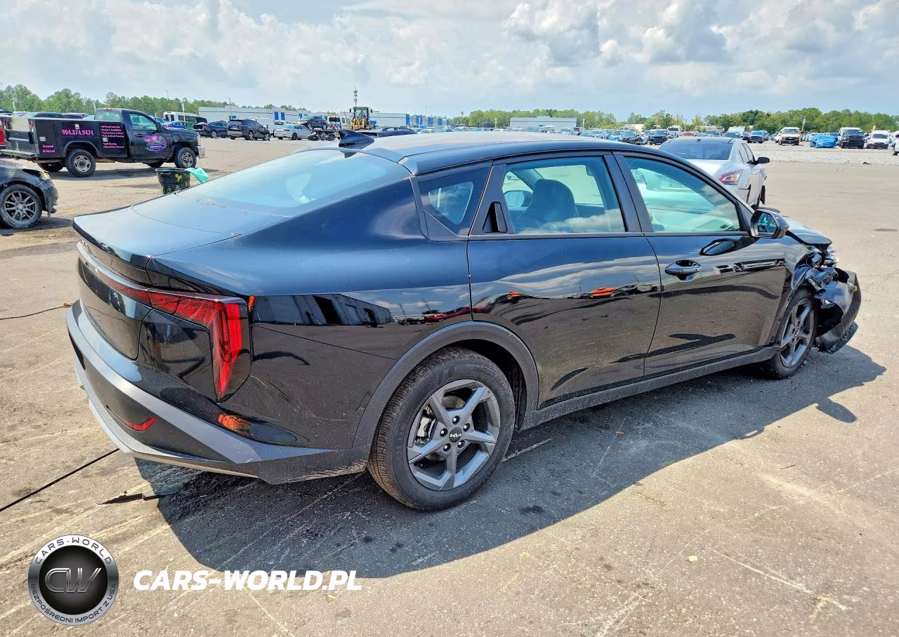 2025 Kia K4 Lxs VIN:3KPFT4DE0SE231957 - 3